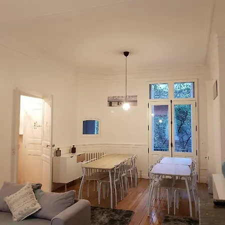 La Maison Jehan Fouquet Bed and breakfast